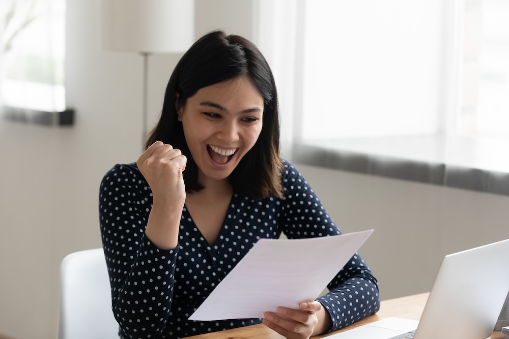 woman overcoming Grant Acquisition Challenges